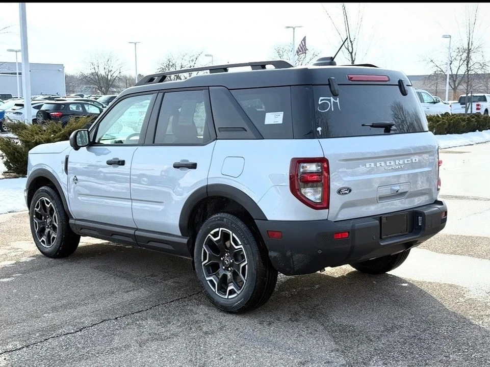 2026 Ford Bronco 6th Gen - Image 3 of 12
