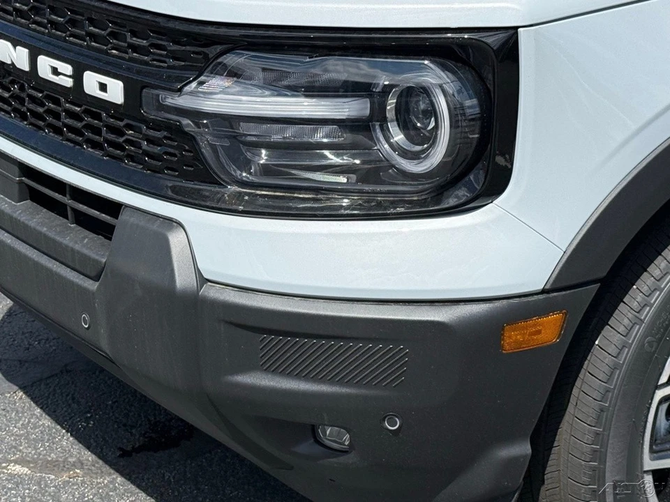 2026 Ford Bronco 6th Gen - Image 11 of 24