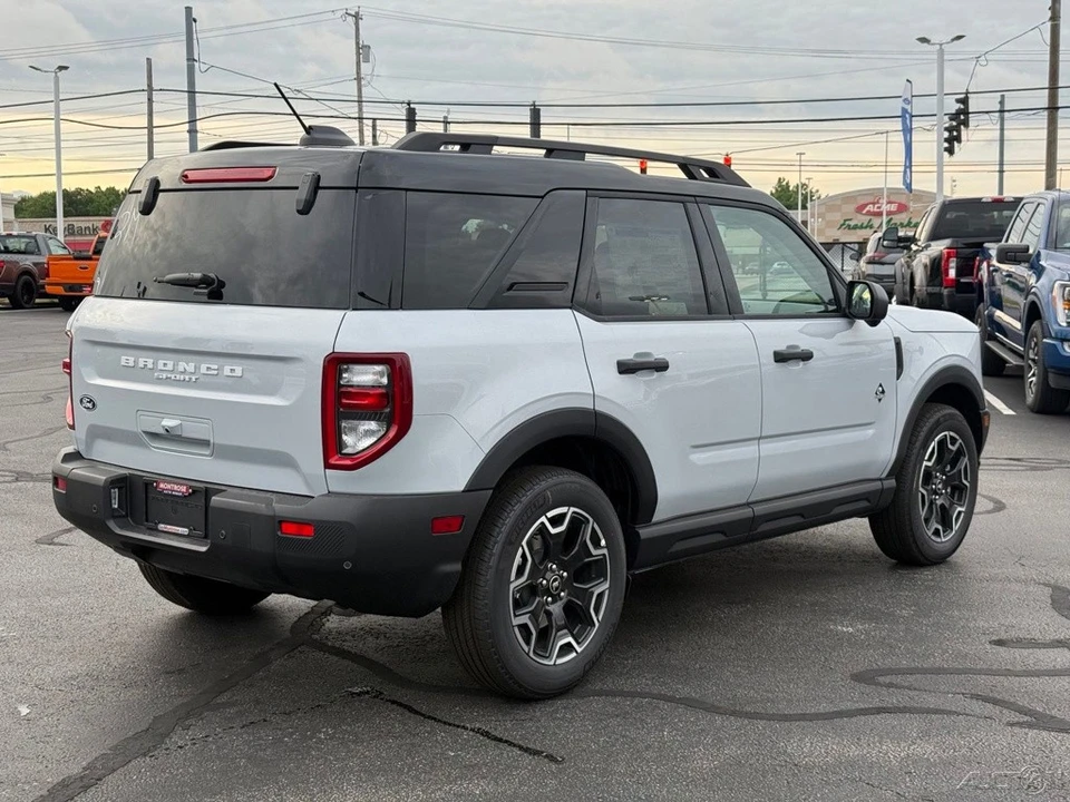 2026 Ford Bronco 6th Gen - Image 7 of 24