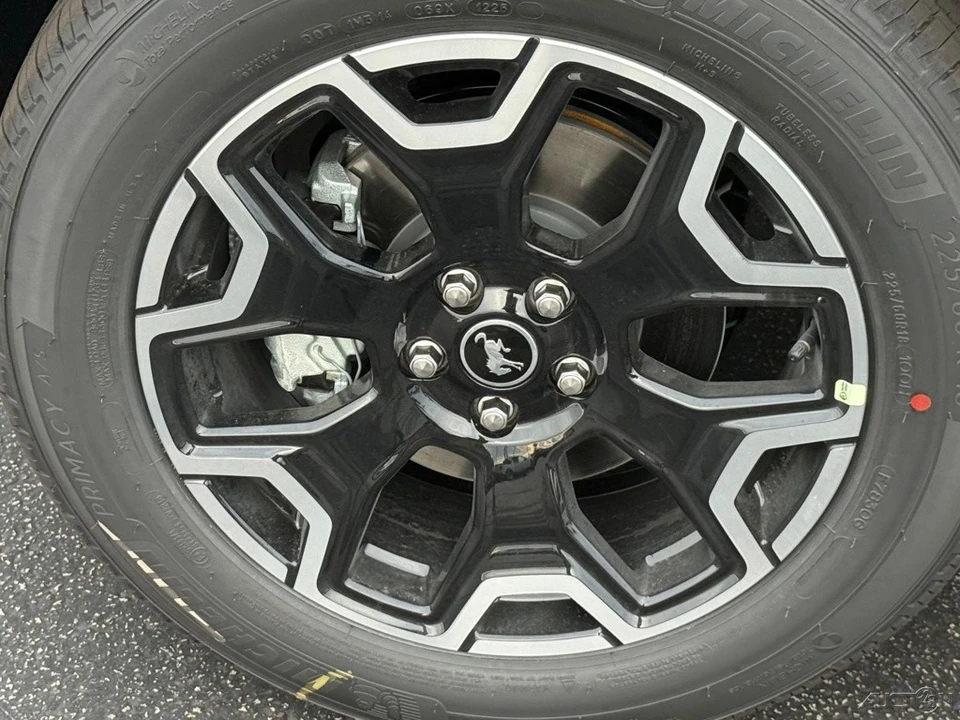 2026 Ford Bronco 6th Gen - Image 14 of 24