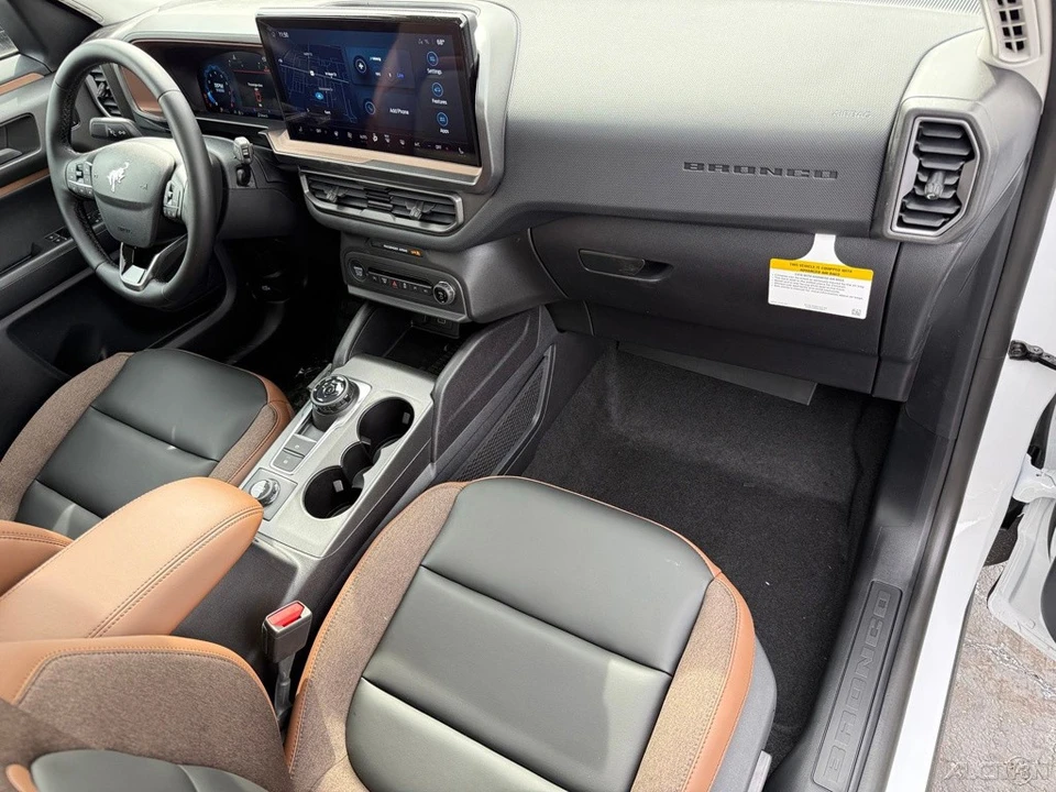 2026 Ford Bronco 6th Gen - Image 21 of 24