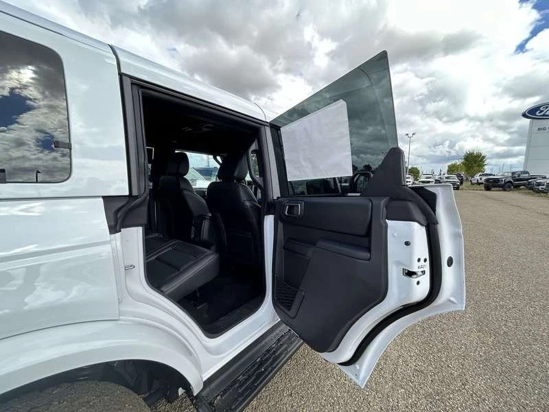 2026 Ford Bronco 6th Gen - Image 17 of 20