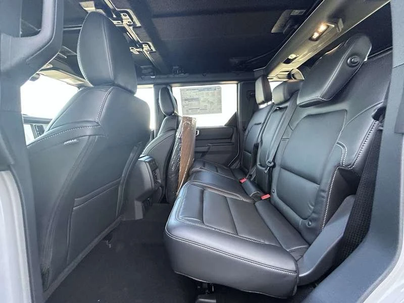 2026 Ford Bronco 6th Gen - Image 19 of 20