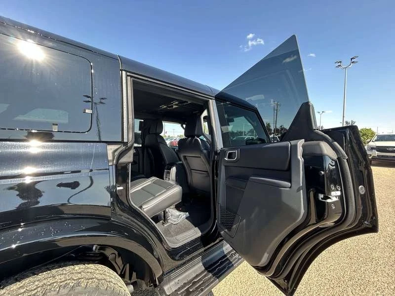2026 Ford Bronco 6th Gen - Image 19 of 20