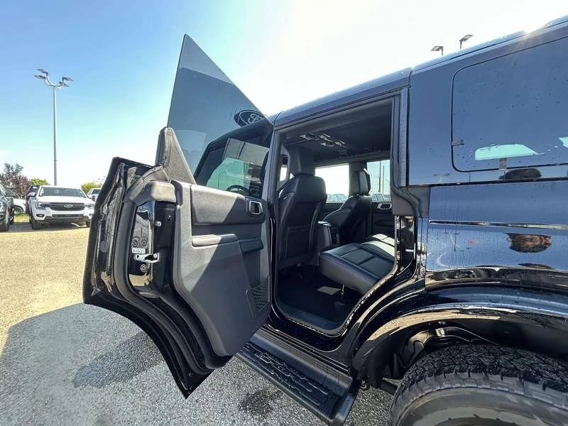 2026 Ford Bronco 6th Gen - Image 15 of 20