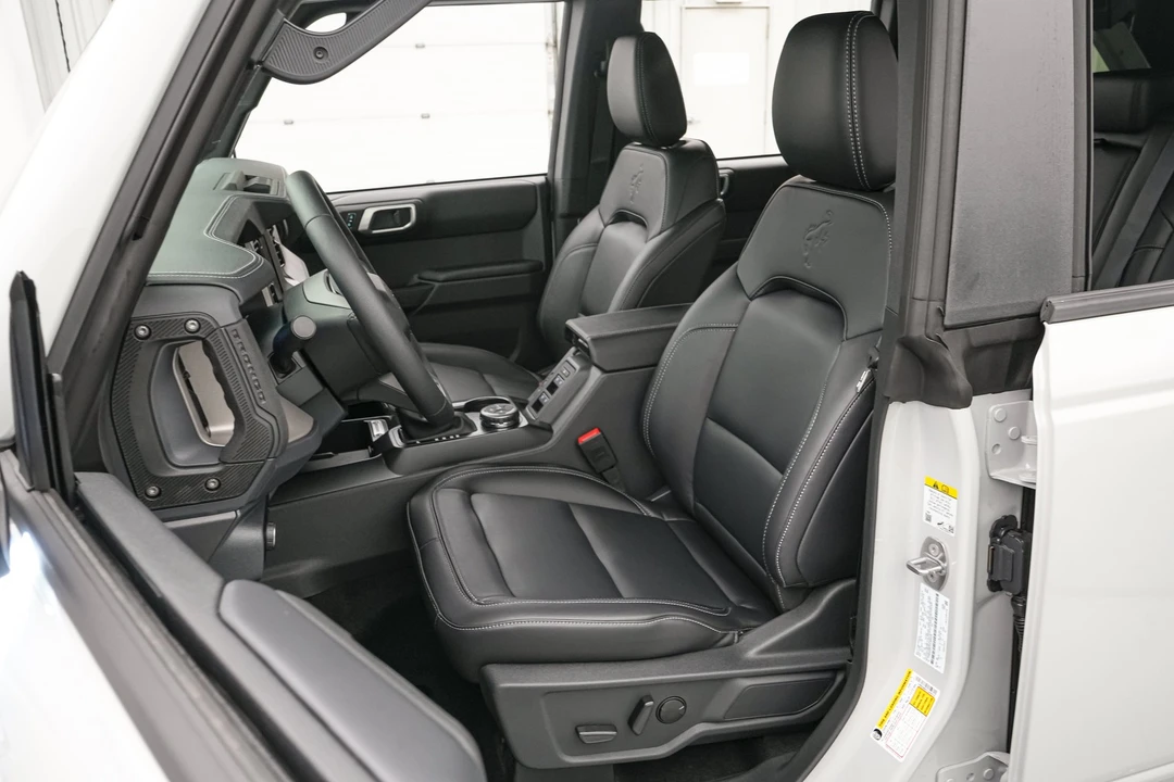 2026 Ford Bronco 6th Gen - Image 13 of 31