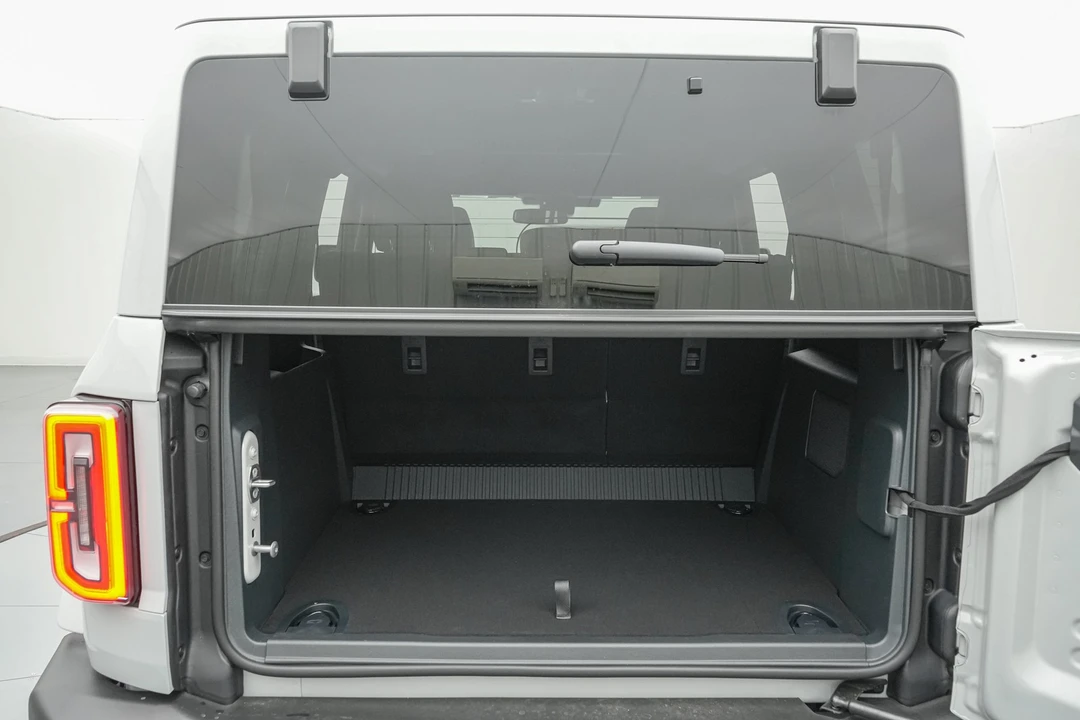 2026 Ford Bronco 6th Gen - Image 24 of 31