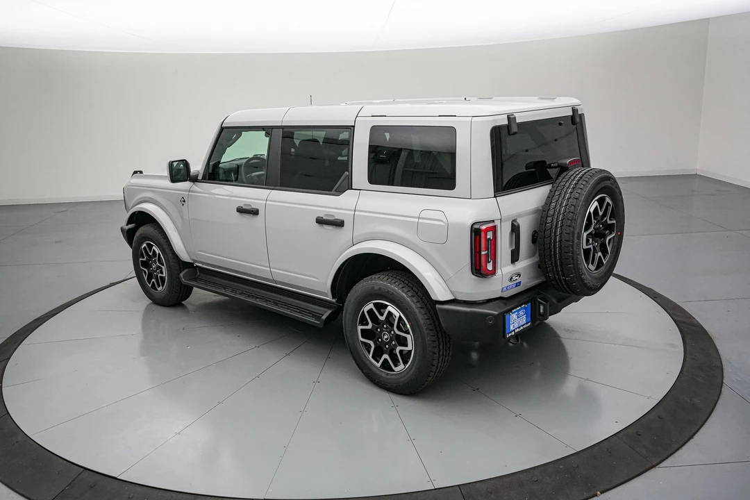 2026 Ford Bronco 6th Gen - Image 7 of 31