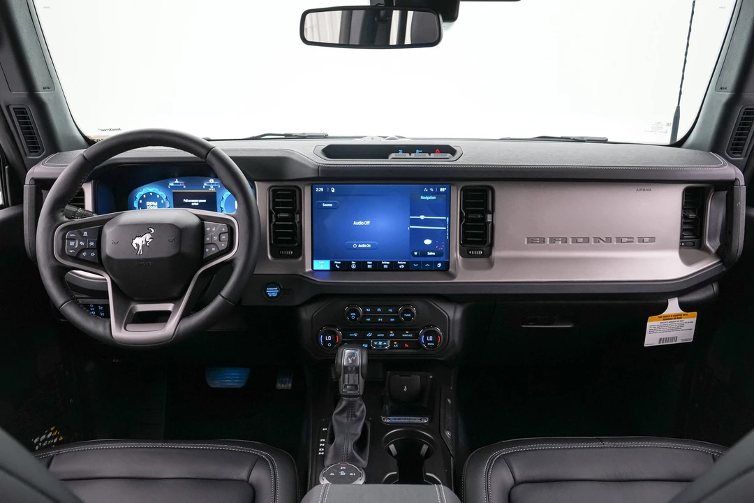2026 Ford Bronco 6th Gen - Image 16 of 31