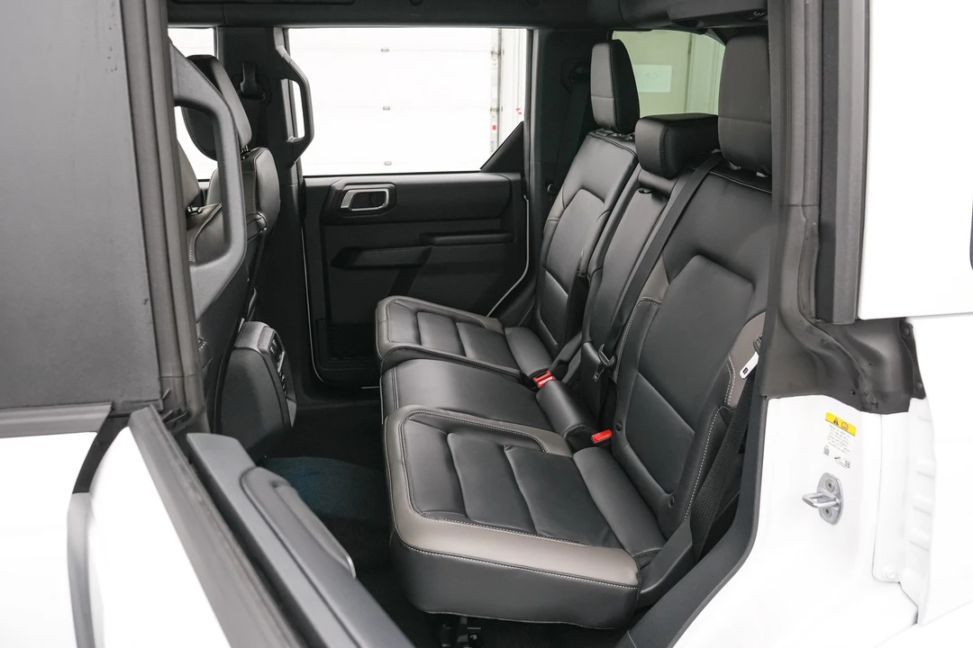 2026 Ford Bronco 6th Gen - Image 23 of 31