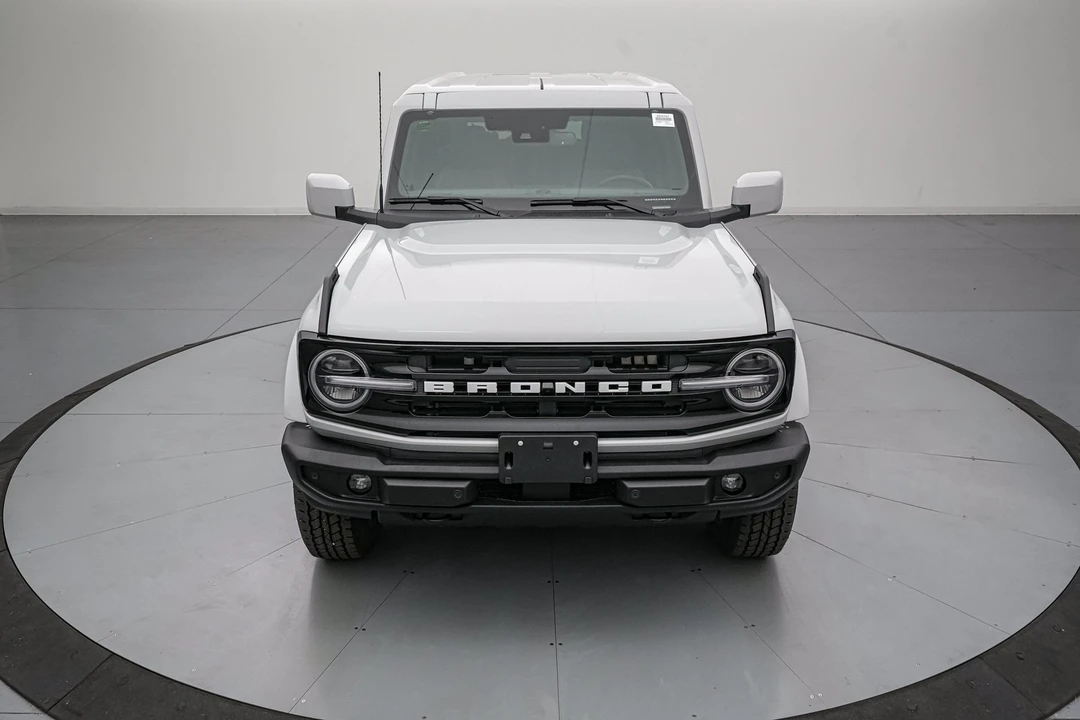 2026 Ford Bronco 6th Gen - Image 10 of 24