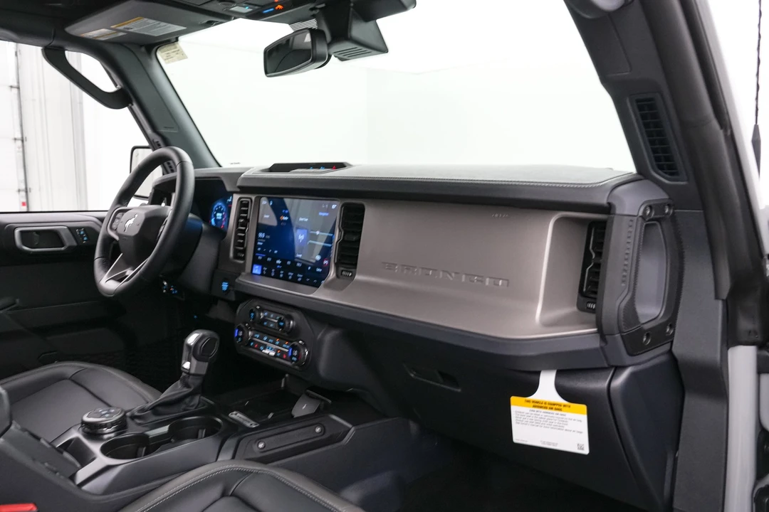 2026 Ford Bronco 6th Gen - Image 22 of 24