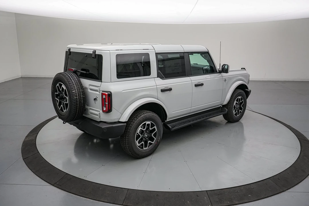2026 Ford Bronco 6th Gen - Image 5 of 24