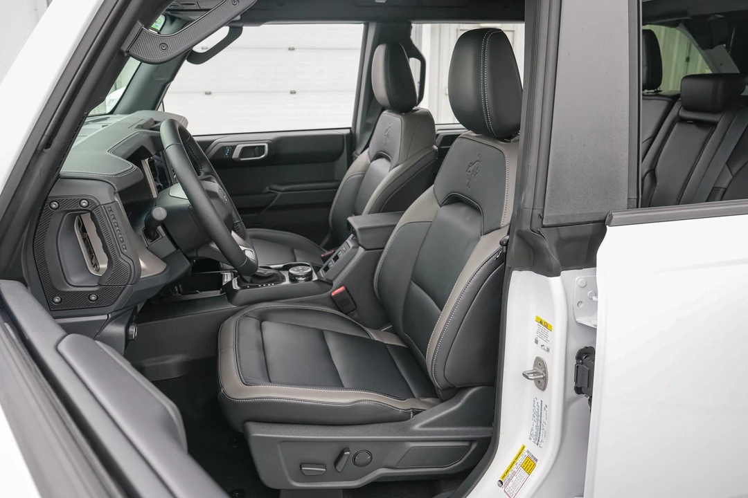 2026 Ford Bronco 6th Gen - Image 13 of 26