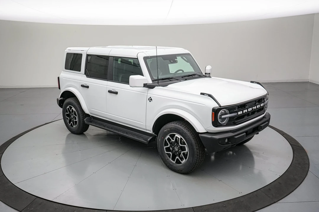 2026 Ford Bronco 6th Gen - Image 2 of 26
