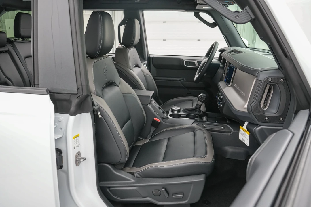 2026 Ford Bronco 6th Gen - Image 23 of 26
