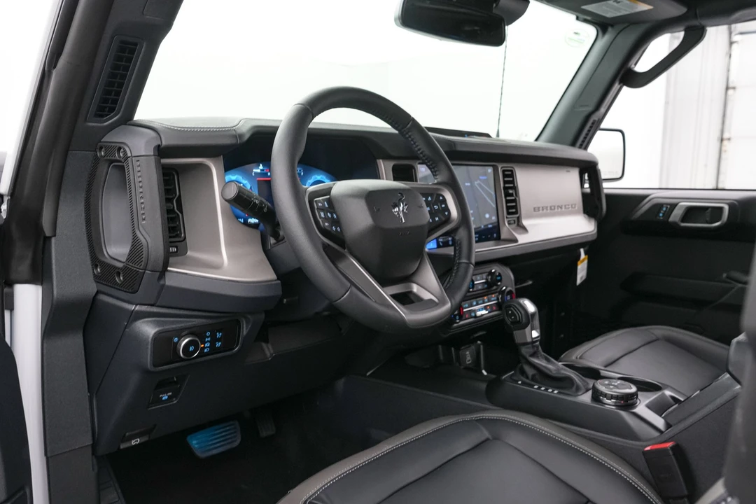 2026 Ford Bronco 6th Gen - Image 14 of 26
