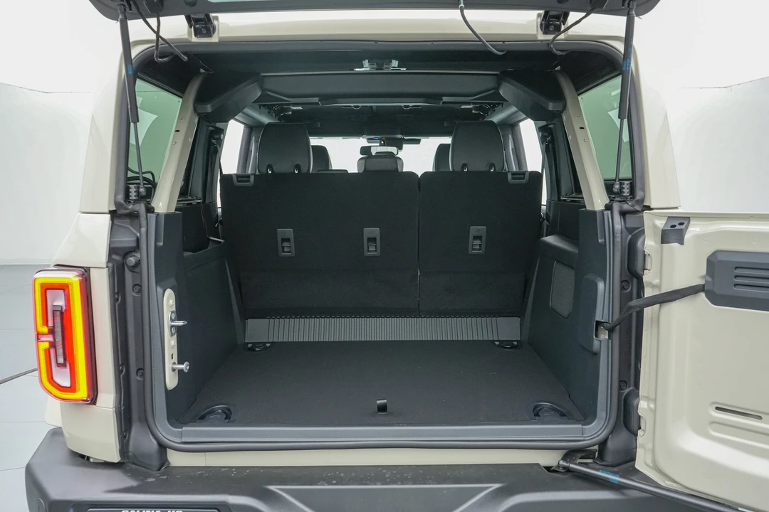 2026 Ford Bronco 6th Gen - Image 25 of 29