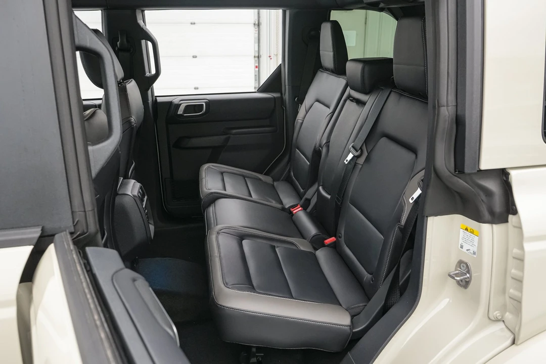 2026 Ford Bronco 6th Gen - Image 23 of 29
