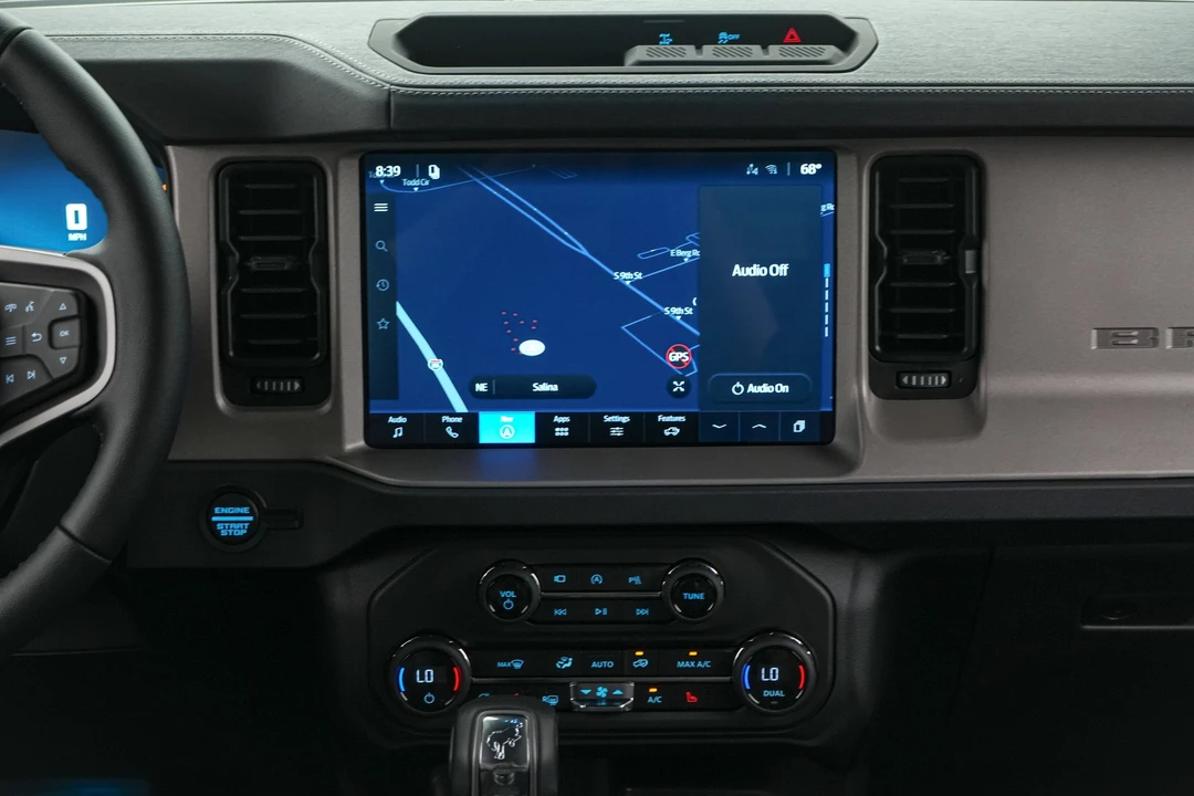 2026 Ford Bronco 6th Gen - Image 17 of 29