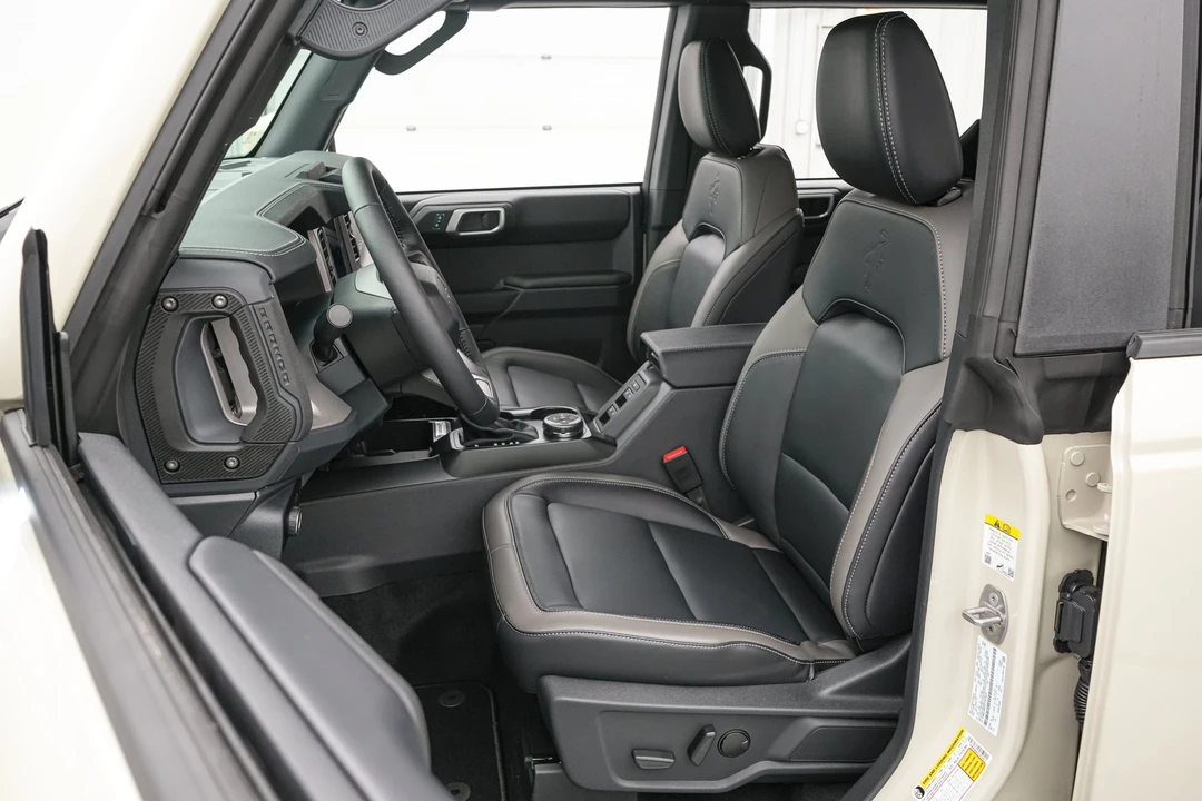 2026 Ford Bronco 6th Gen - Image 13 of 29