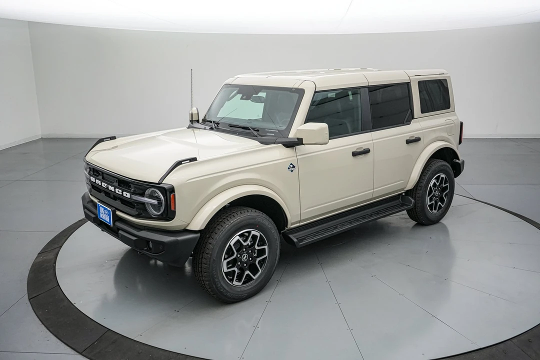 2026 Ford Bronco 6th Gen - Image 9 of 29