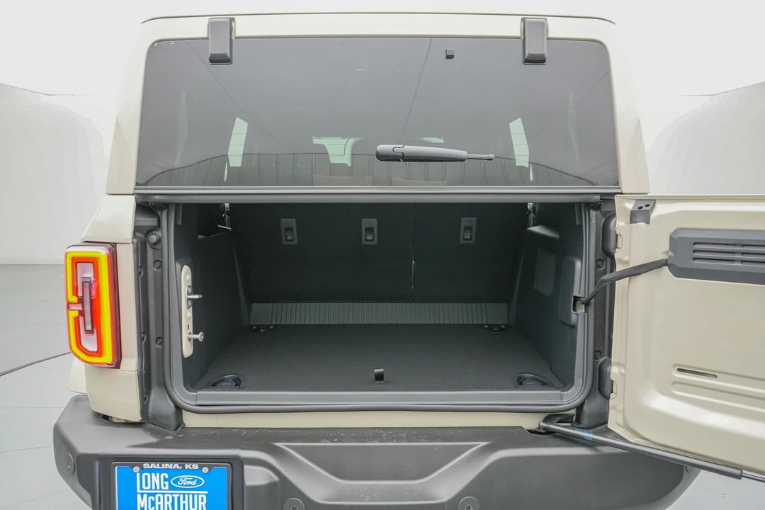 2026 Ford Bronco 6th Gen - Image 24 of 29