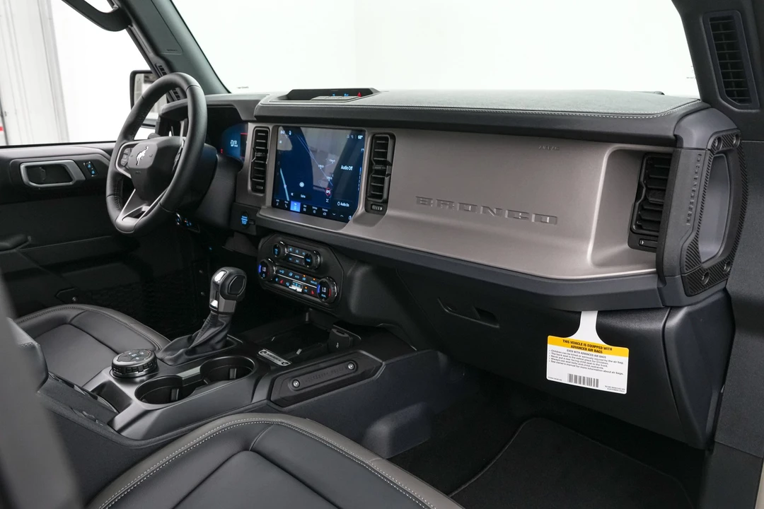 2026 Ford Bronco 6th Gen - Image 27 of 29