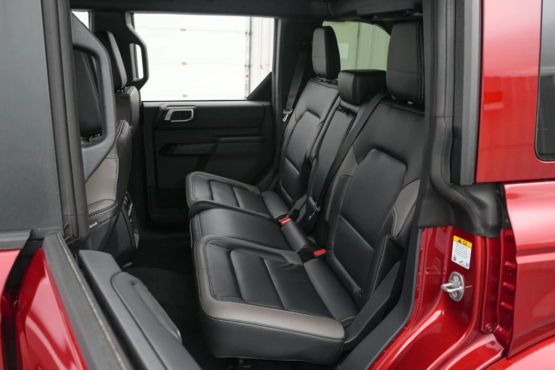 2026 Ford Bronco 6th Gen - Image 22 of 28
