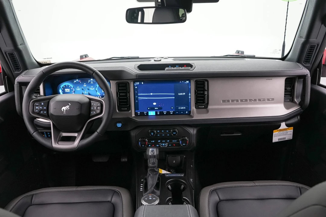 2026 Ford Bronco 6th Gen - Image 15 of 28