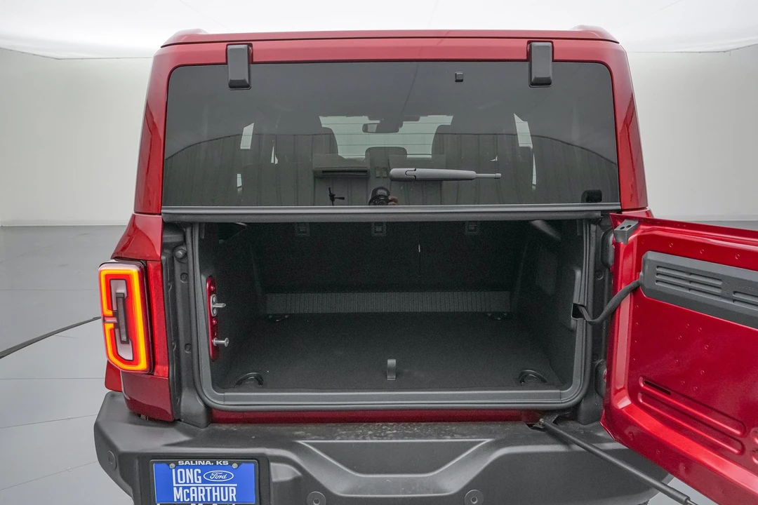 2026 Ford Bronco 6th Gen - Image 23 of 28
