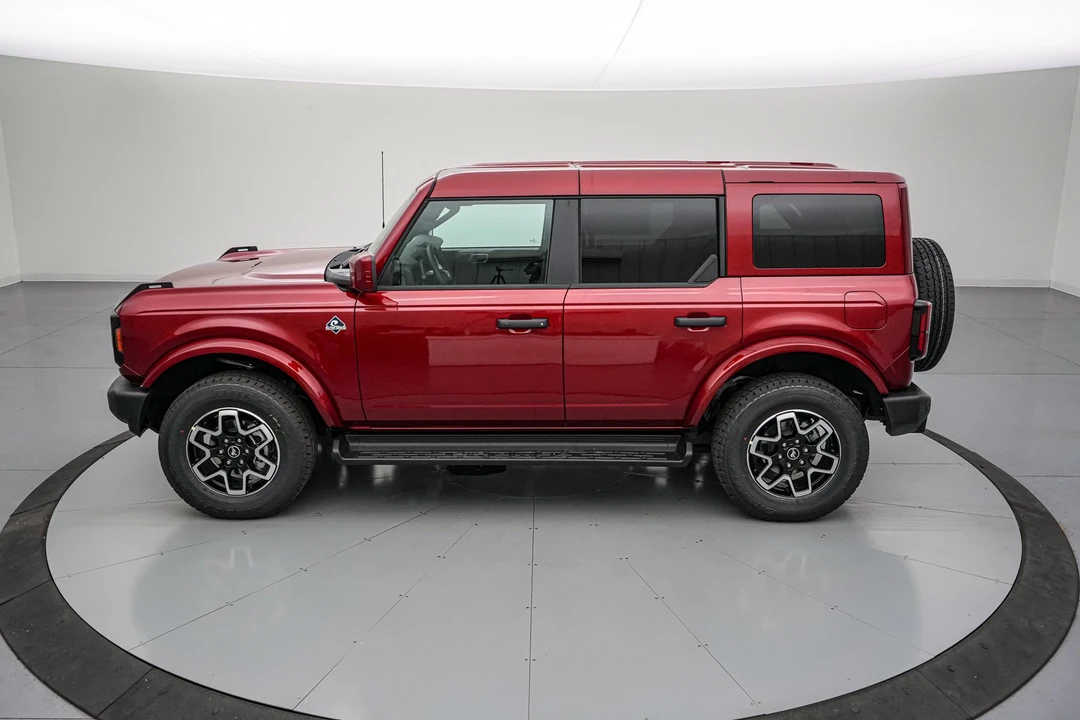 2026 Ford Bronco 6th Gen - Image 8 of 28