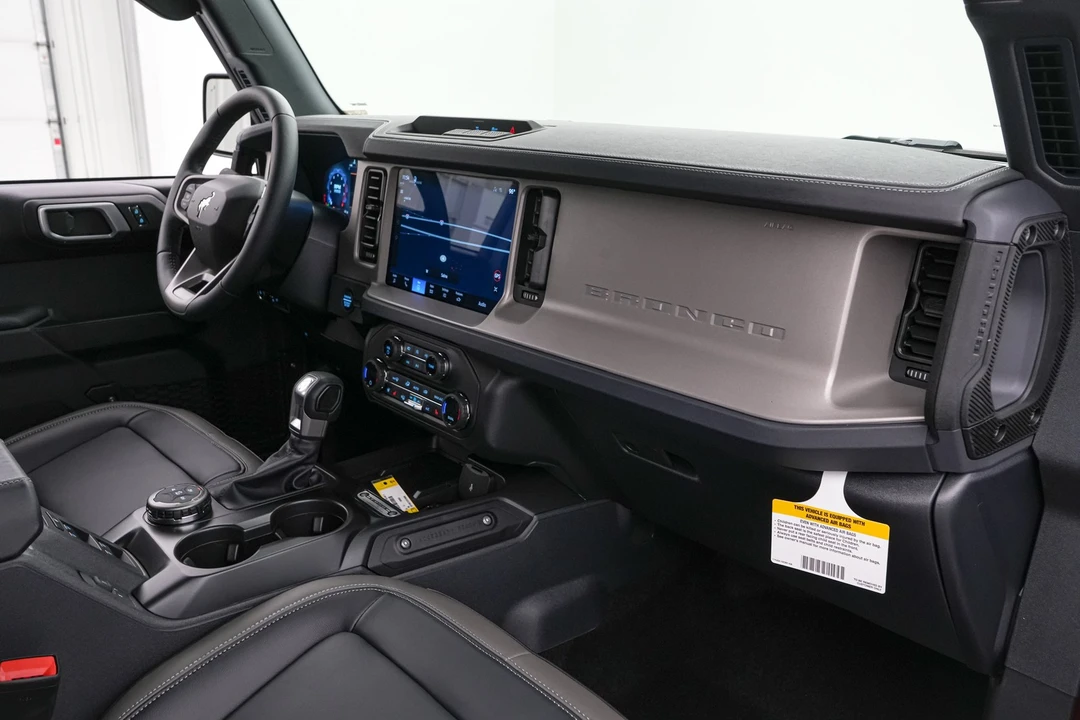 2026 Ford Bronco 6th Gen - Image 26 of 28