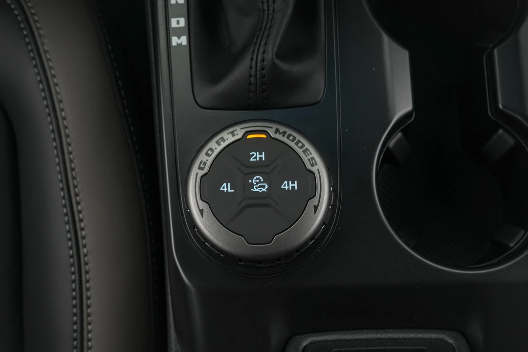 2026 Ford Bronco 6th Gen - Image 18 of 28