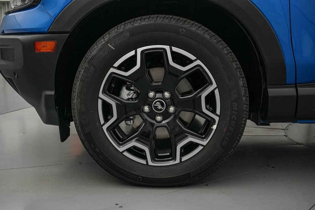 2026 Ford Bronco 6th Gen - Image 11 of 31