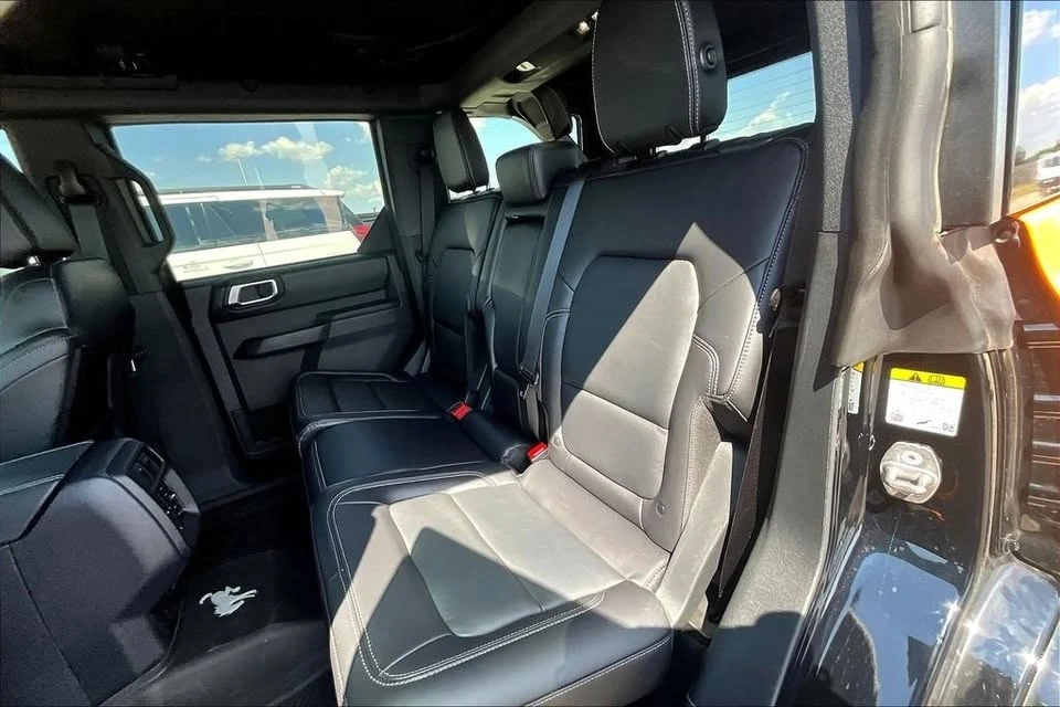 2026 Ford Bronco 6th Gen - Image 10 of 14