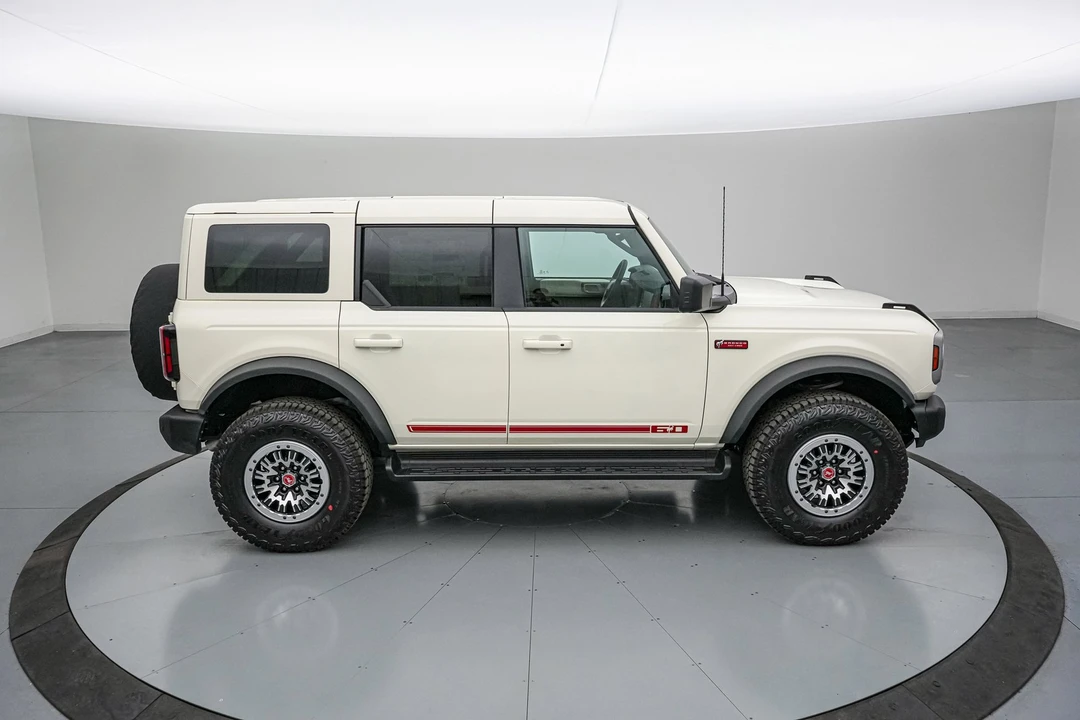 2026 Ford Bronco 6th Gen - Image 4 of 21