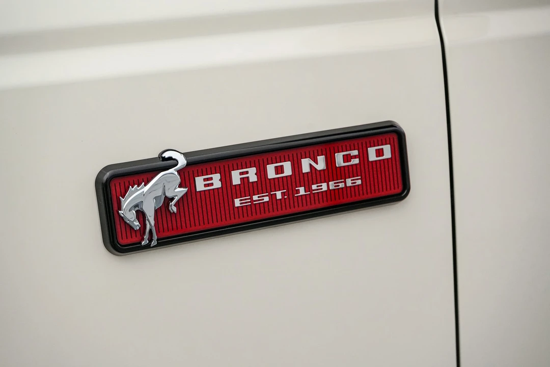 2026 Ford Bronco 6th Gen - Image 17 of 21