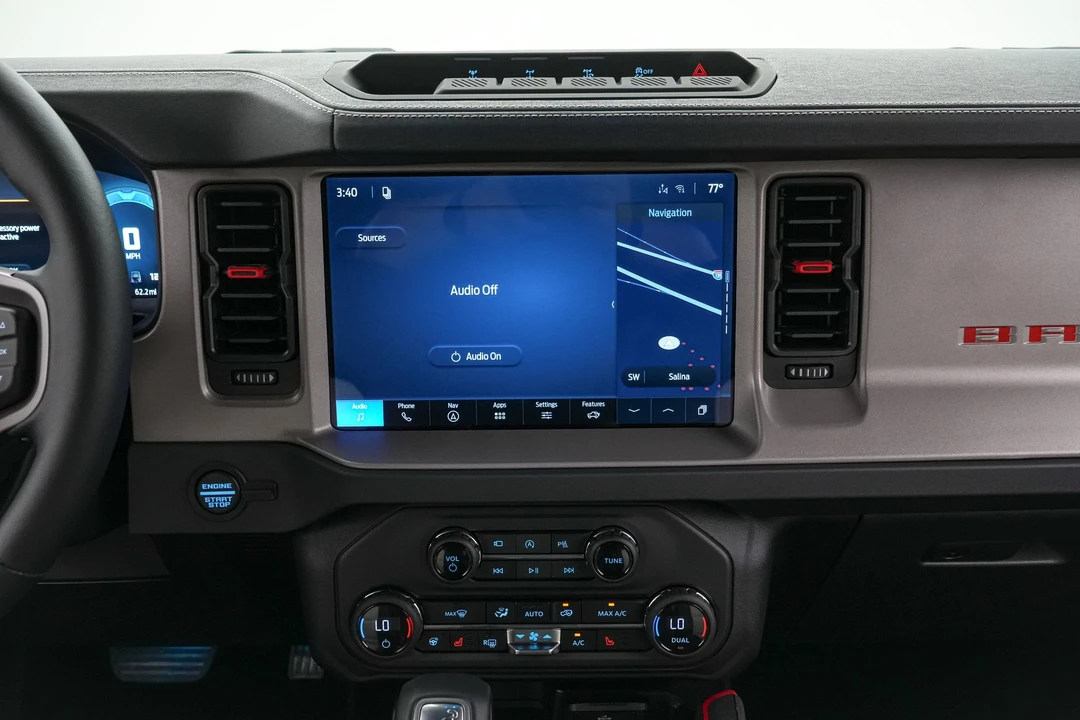 2026 Ford Bronco 6th Gen - Image 25 of 31