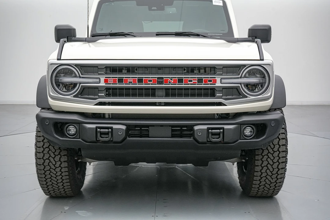 2026 Ford Bronco 6th Gen - Image 11 of 31