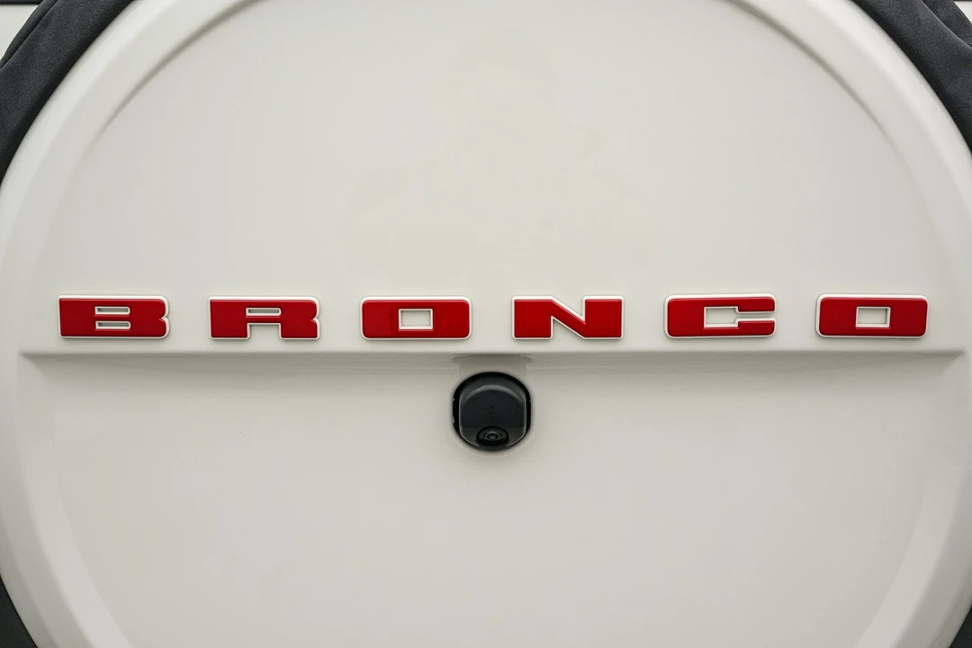 2026 Ford Bronco 6th Gen - Image 19 of 31