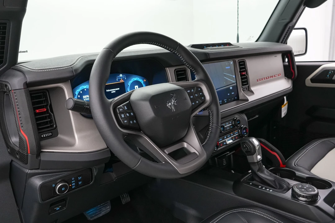2026 Ford Bronco 6th Gen - Image 22 of 31
