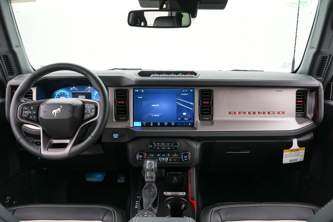 2026 Ford Bronco 6th Gen - Image 24 of 31