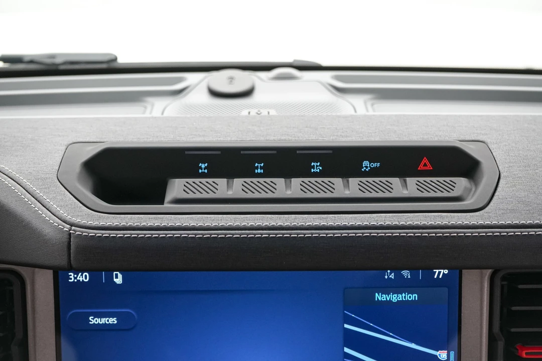 2026 Ford Bronco 6th Gen - Image 27 of 31
