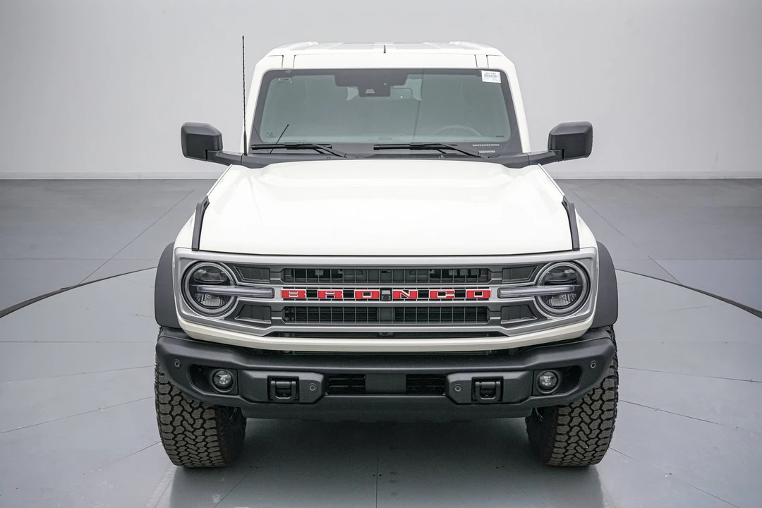 2026 Ford Bronco 6th Gen - Image 10 of 31