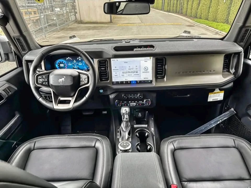 2026 Ford Bronco 6th Gen - Image 5 of 6