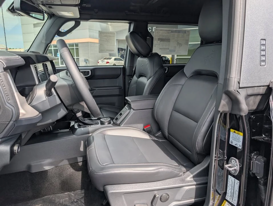 2026 Ford Bronco 6th Gen - Image 10 of 11