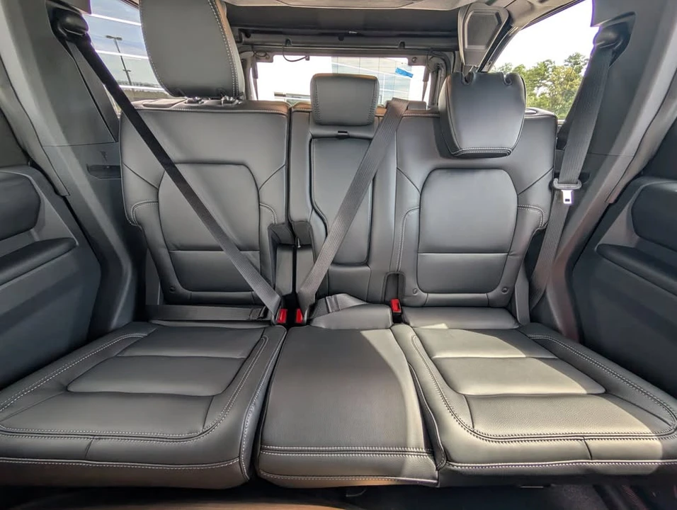 2026 Ford Bronco 6th Gen - Image 2 of 11
