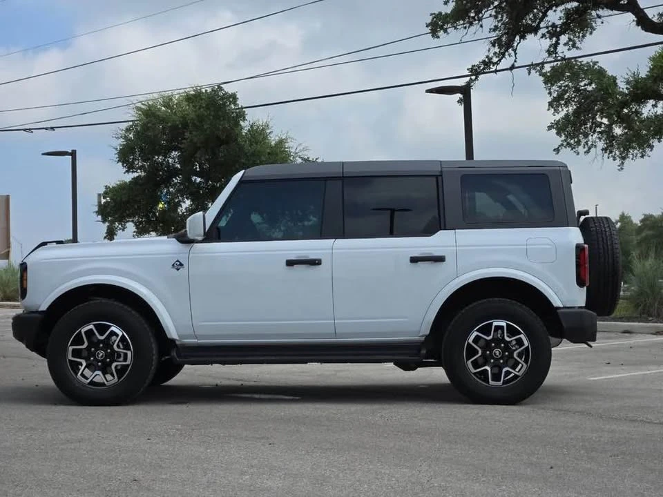 2026 Ford Bronco 6th Gen - Image 4 of 11