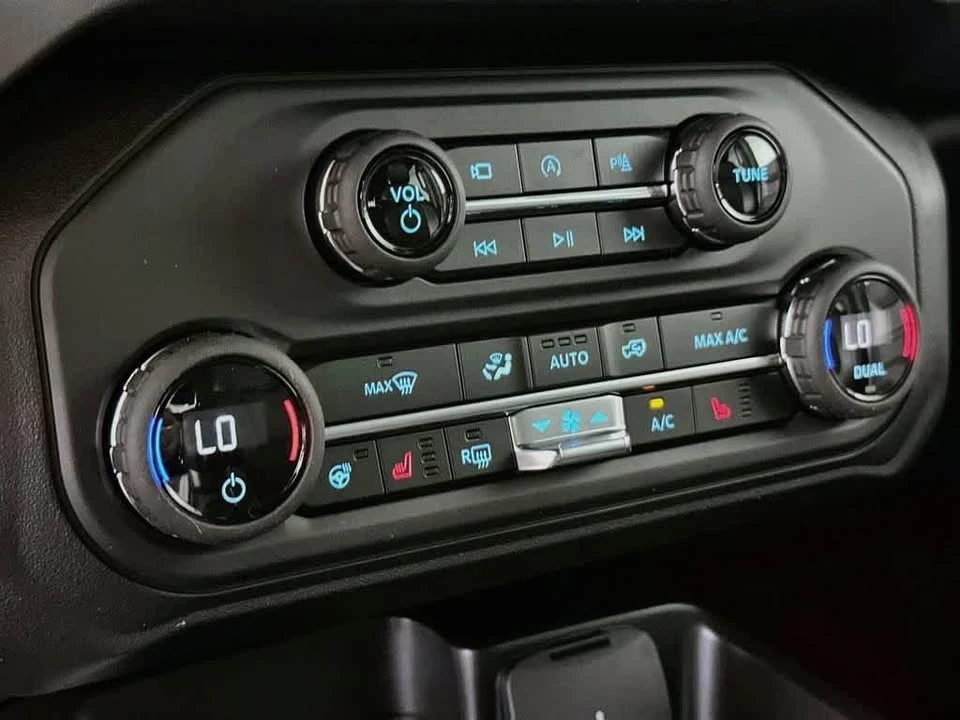 2026 Ford Bronco 6th Gen - Image 18 of 20